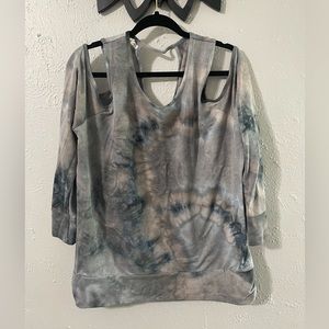 Maurices PLUS size 1. Cold shoulder tie dye sweatshirt.